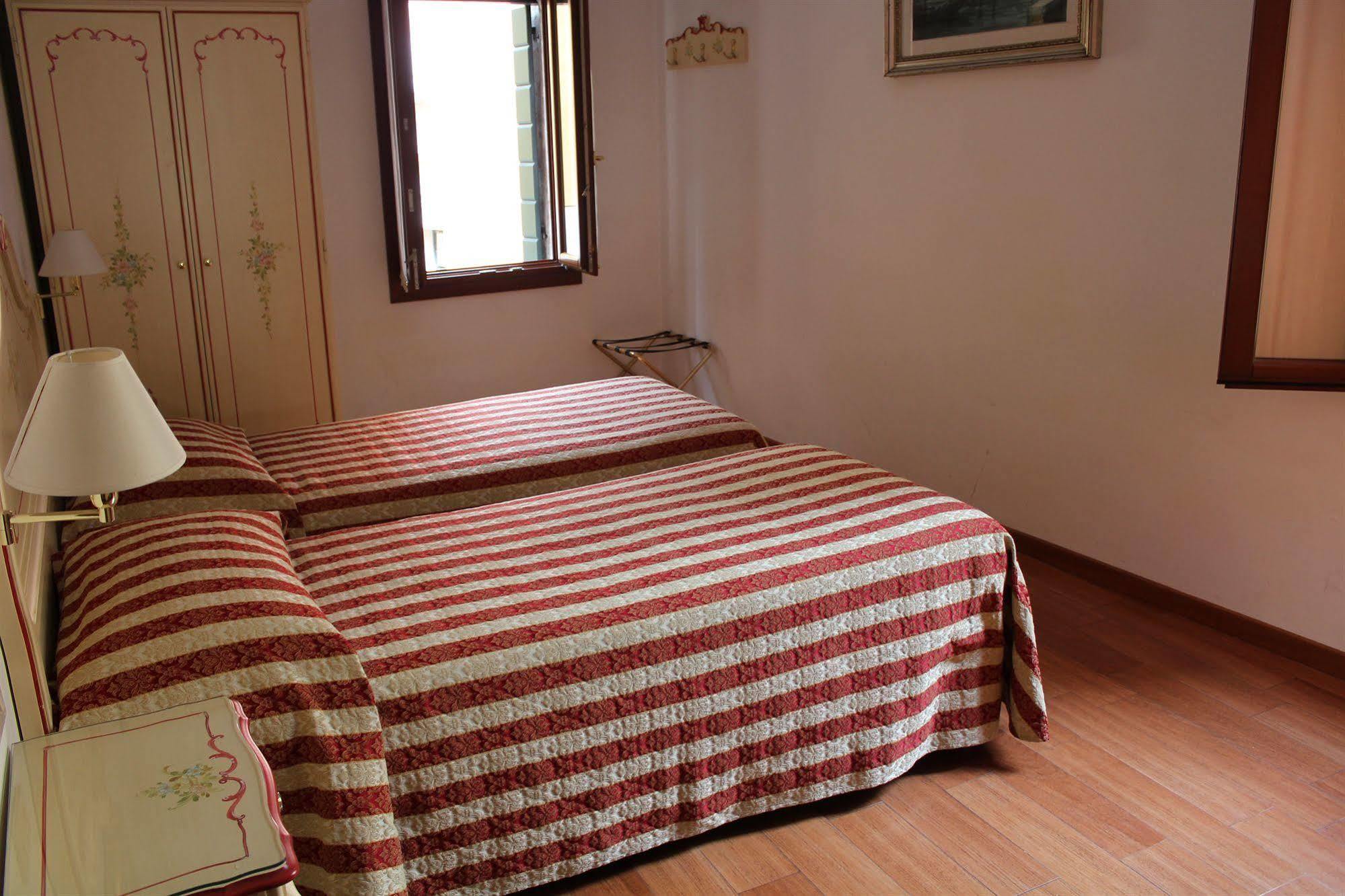 Guesthouse Al Profeta Venecia Exterior foto