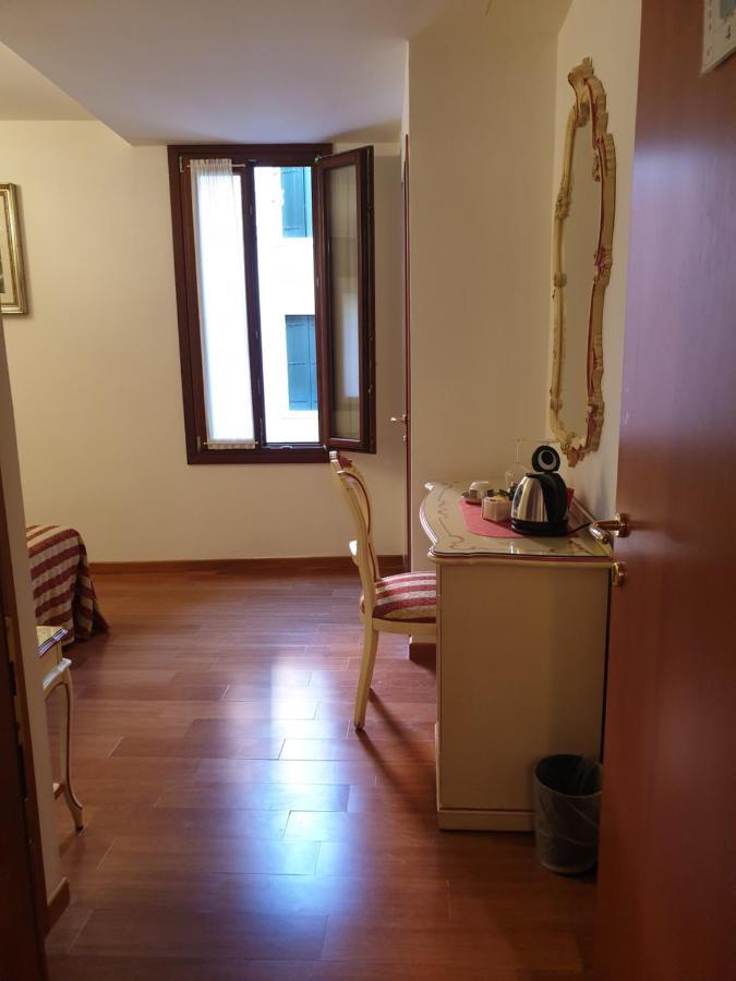 Guesthouse Al Profeta Venecia Exterior foto